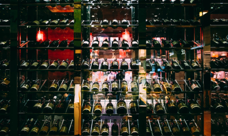 TER OVERNAME - Wijngroothandel -  met een focus op Franse topwijnen & groot formaat wijnflessen 