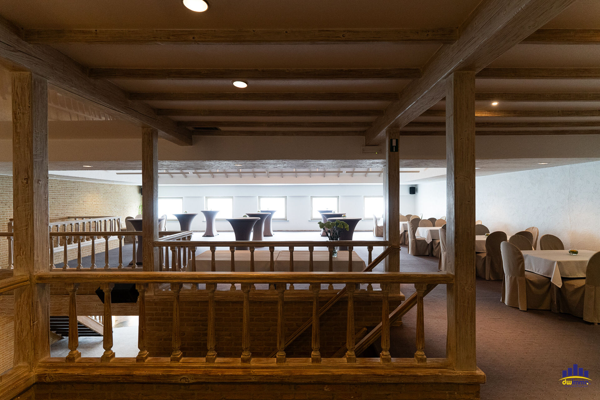 B27a3d63427bd4293843692f2a6f0f3e