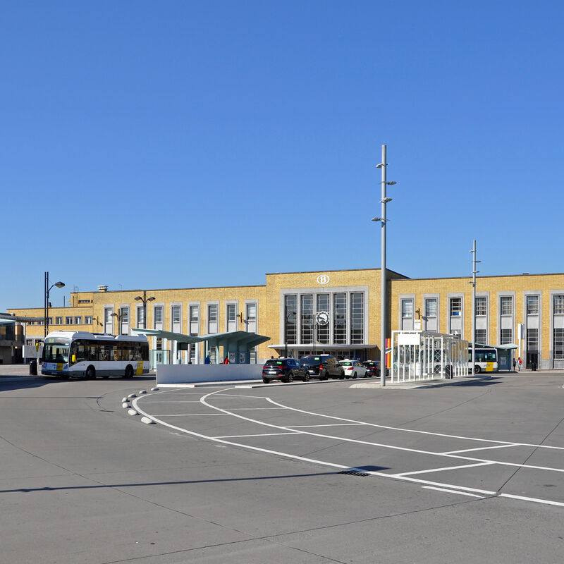 Brugge Stationsplein R01