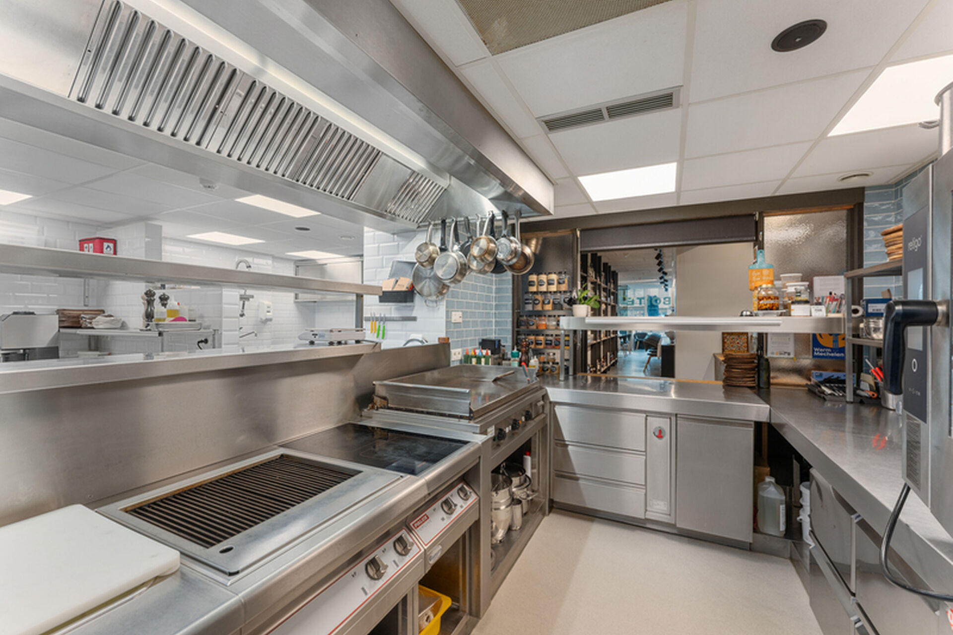 20251105 MB Oostendelaan 1 8670 Sint Idesbald Koksijde 13 2025 11 14 131805 woxa