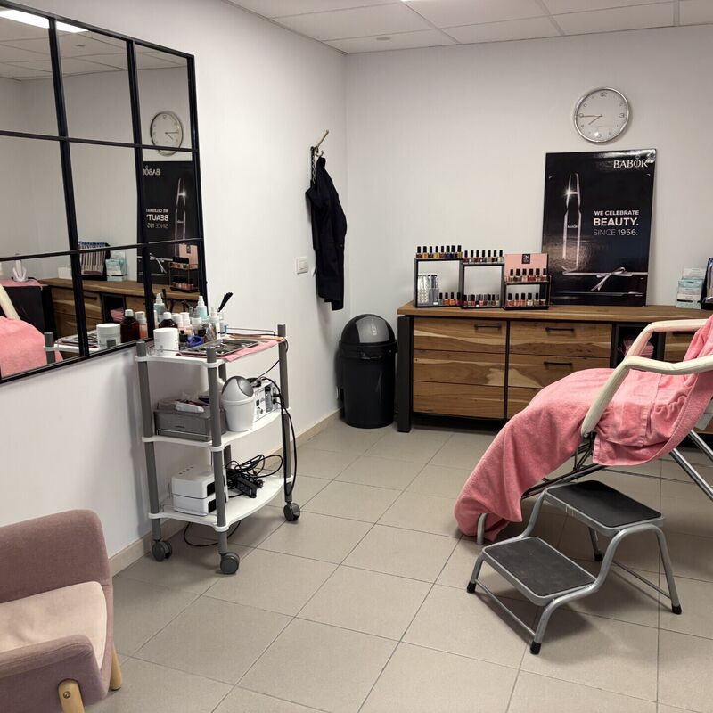 Grote cabine 2025 02 2025 11 20 131827 gjjc 2025 11 20 132004 zalp