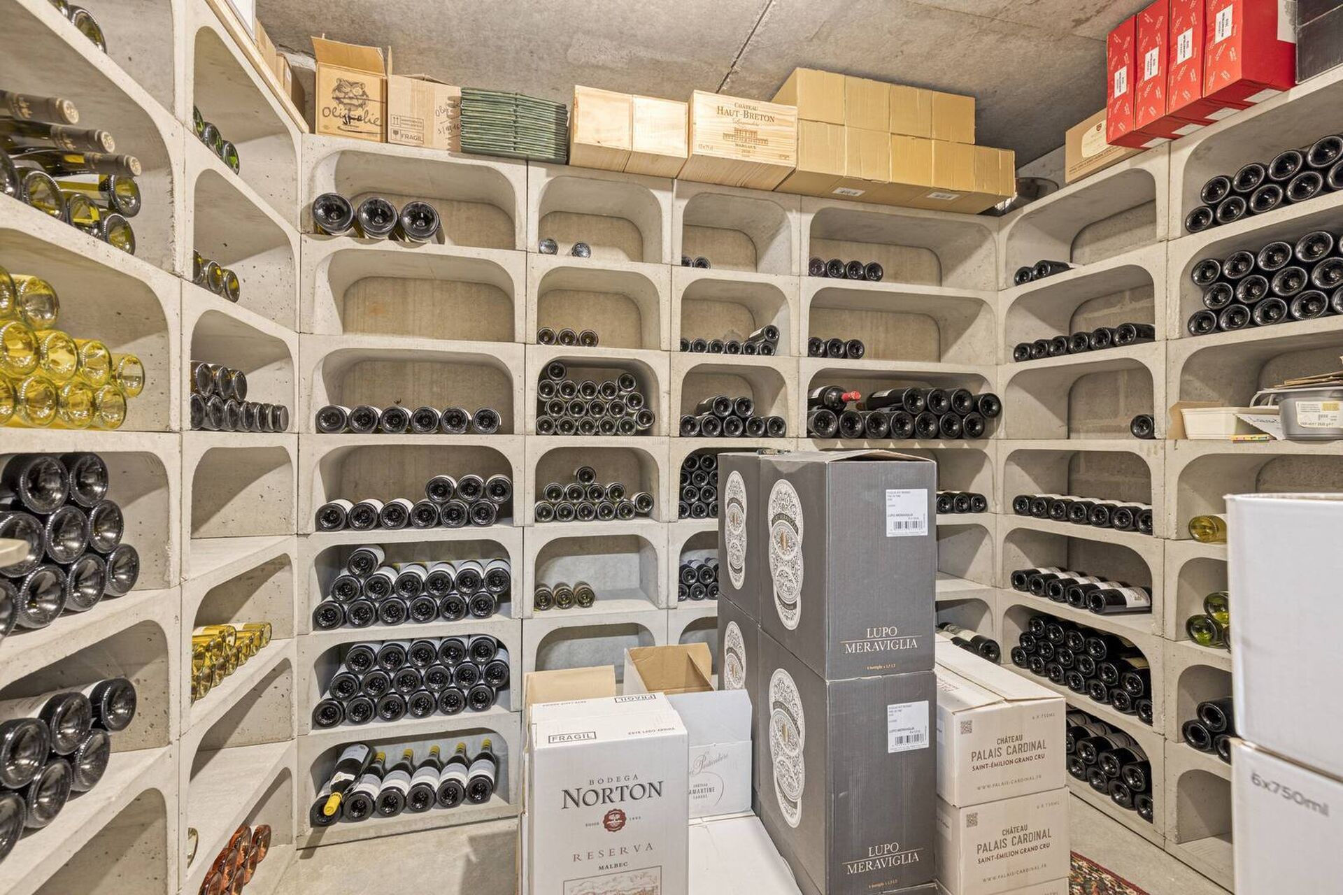 9 2025 12 03 112915 dmzt 2025 12 03 112938 fceu