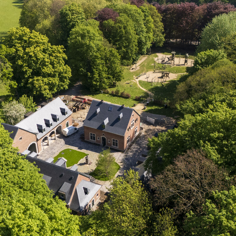 Foto 2 Dronebeeld 2 Pachthoeve met Jachtpaviljoen beeld Teherbestemmen be