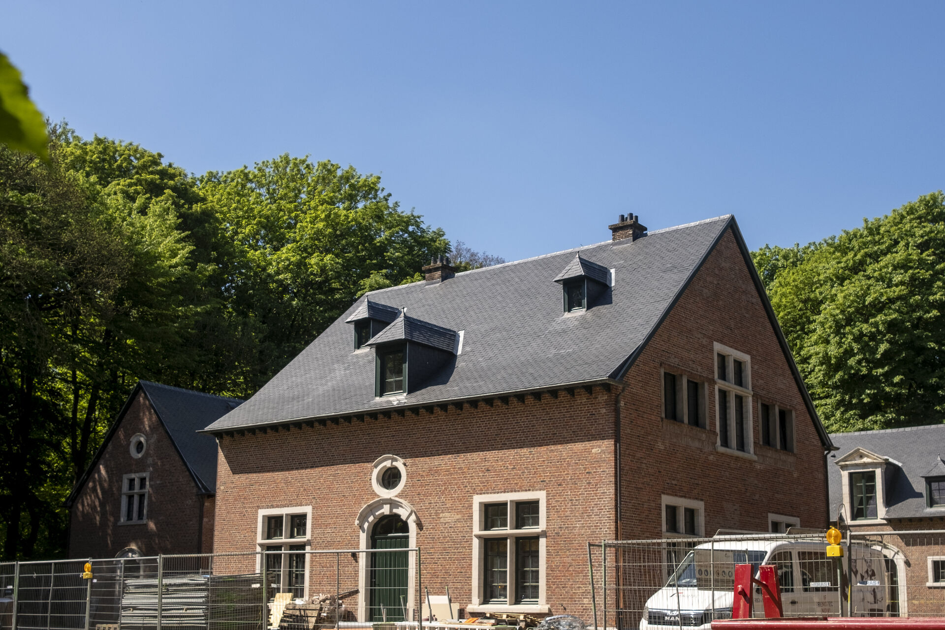 Foto 6 Jachtpaviljoen langs voor beeld Teherbestemmen be