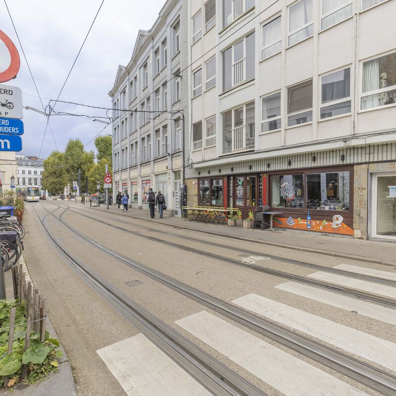 LR Gebroeders Vandeveldestraat 3 9000 Gent 002