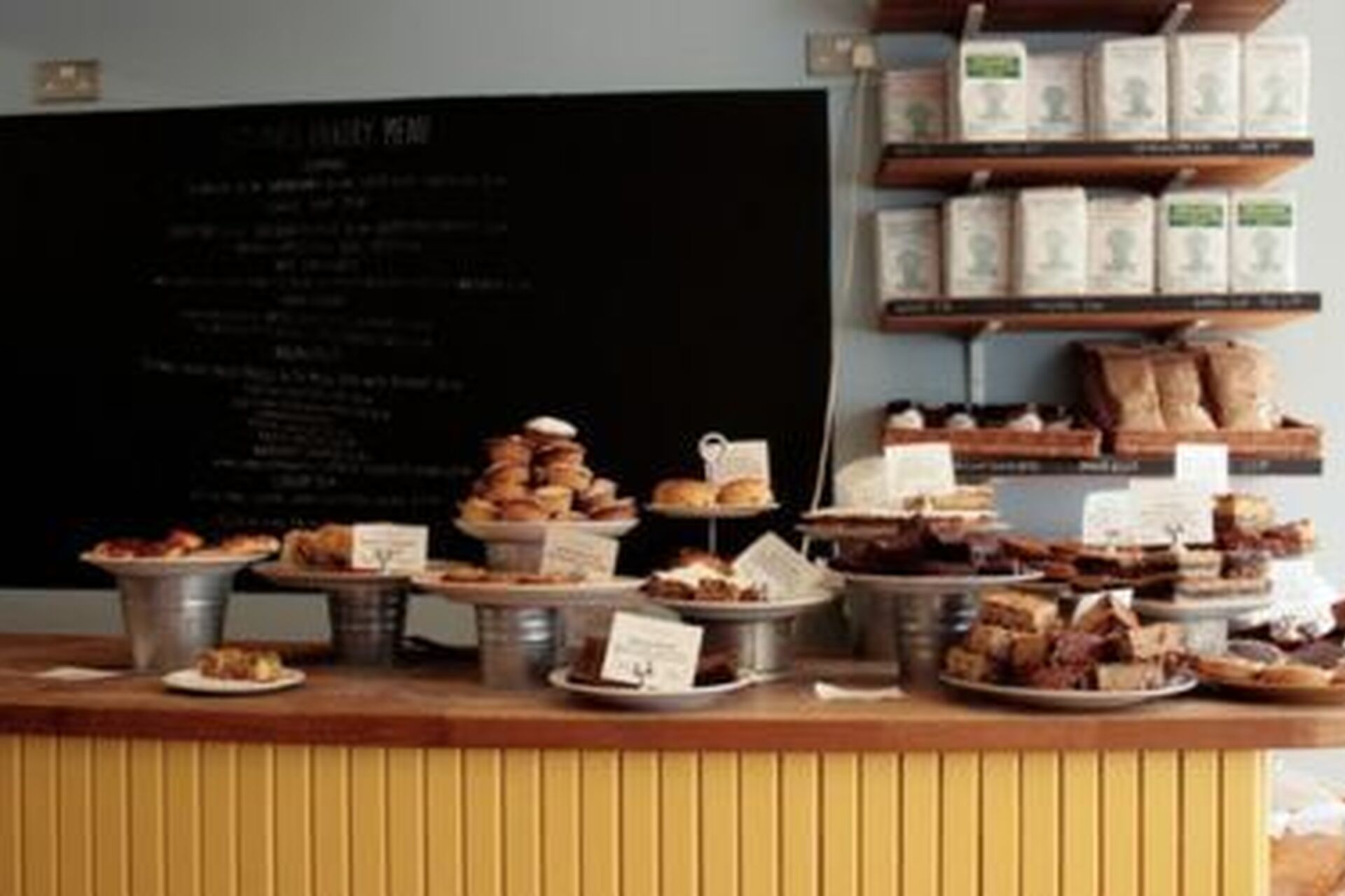 B676805d74ed645a893781f663bded2d