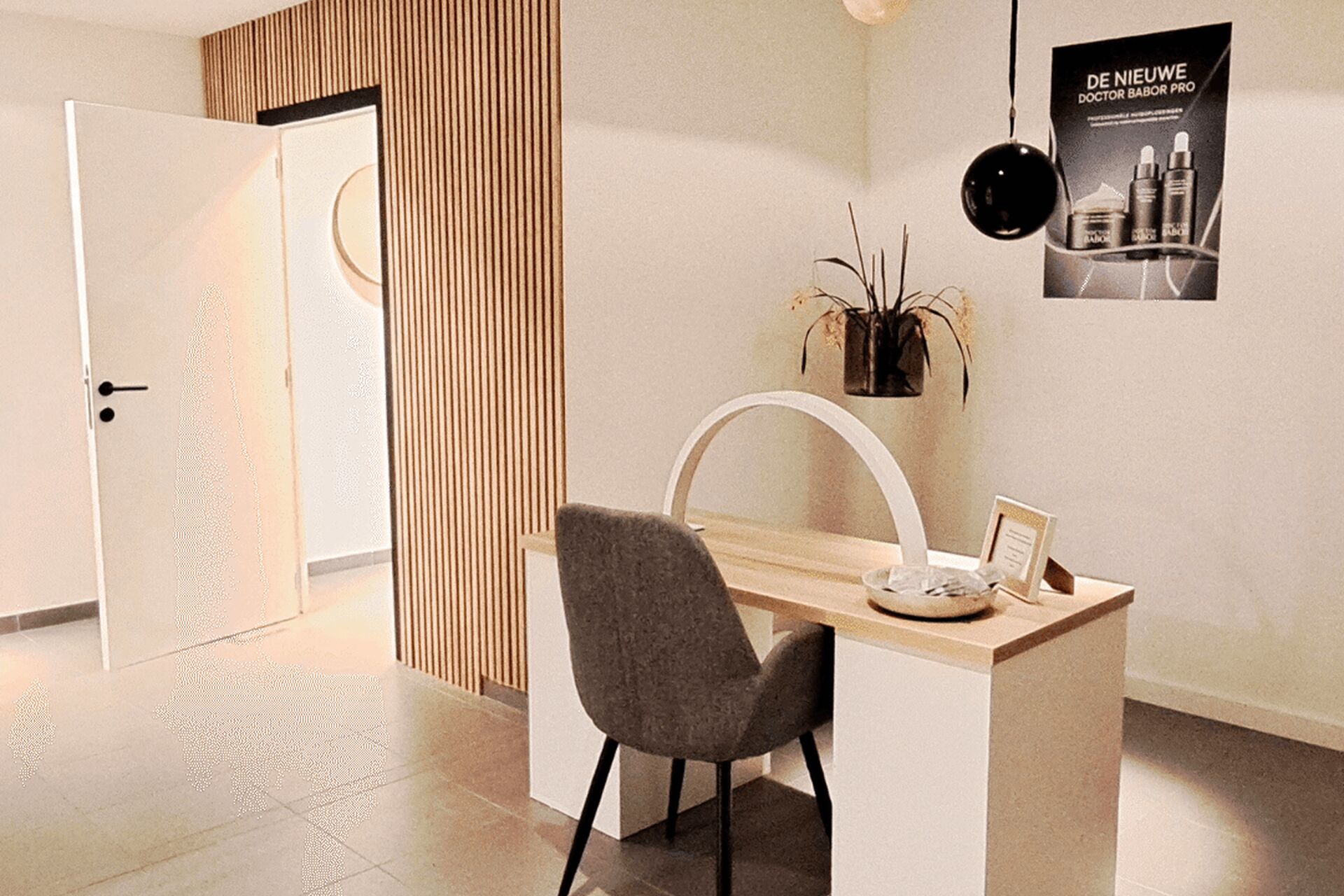 immo De Brugse Databank - Handelspand te huur Moerkerkse Steenweg 256 Sint-Kruis Brugge (1)