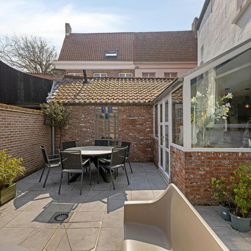 598d3931-def3-4834-b3e6-f110c329caf1