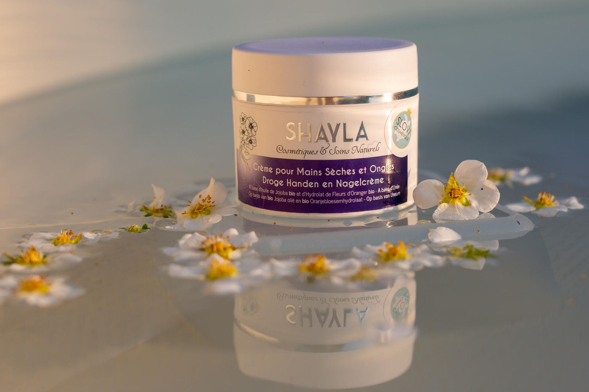 Shayla-cosmetiques-naturels-mains-seches-soins-naturels-Shayla-made-in-belgium-fabrique-en-belgique-Fondatrice-Isabella-Delle-CASTELLE-_-LABO-SHAYLA-2_2026-02-17-150203_mhzy_2026-02-17-150843_ishk_2026-02-17-151207_flyp_2026-02-17-15_2026-02-17-1_etvw