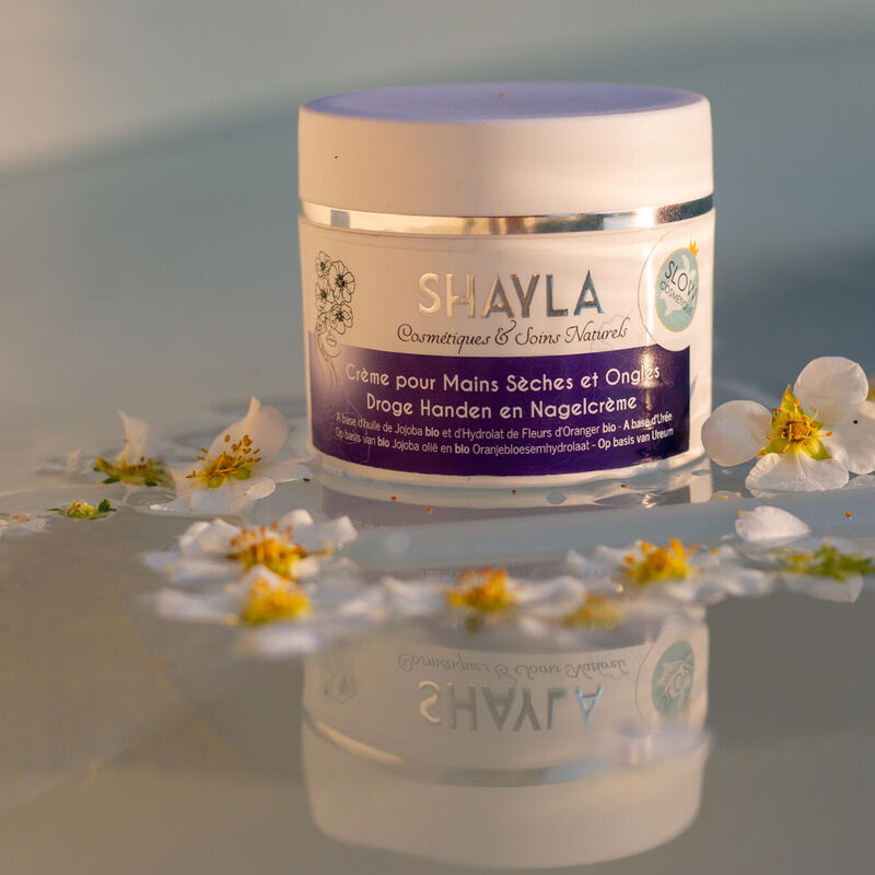 Shayla-cosmetiques-naturels-mains-seches-soins-naturels-Shayla-made-in-belgium-fabrique-en-belgique-Fondatrice-Isabella-Delle-CASTELLE-_-LABO-SHAYLA-2_2026-02-17-150203_mhzy_2026-02-17-150843_ishk_2026-02-17-151207_flyp_2026-02-17-15_2026-02-18-0_cprr