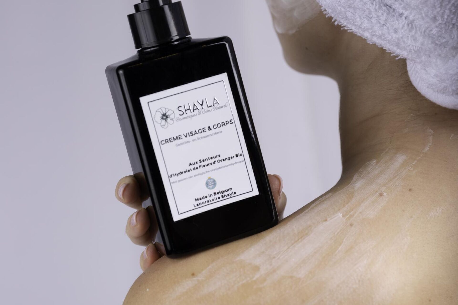 SOINS-SHAYLA-POUR-SPA-ET-WELLNESS-SHAYLA-COSMETIQUES-NATURELS-_-BELGE-gel-douche-naturel-creme-corps-et-visage-a-l-hydrolat-fleurs-d-oranger-bio-Laboratoire-Shayla-c_2026-02-17-150204_kgxk_2026-02-17-150844_baae_2026-02-17-151208_wdb_2026-02-18-0_hthh