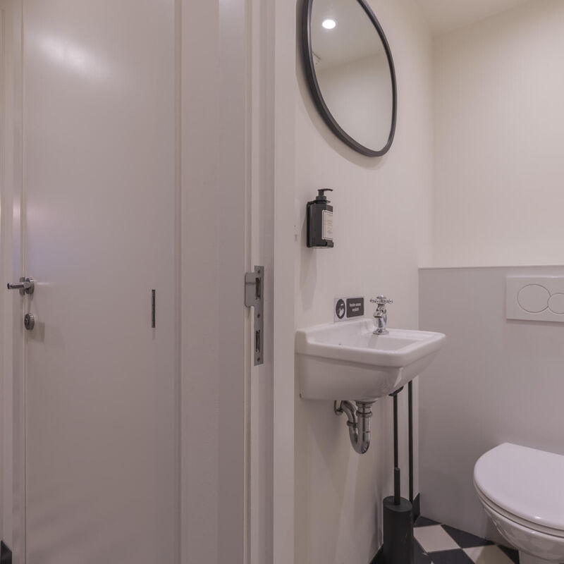 Logo - Nassaustraat 20, 2000 Antwerpen-008