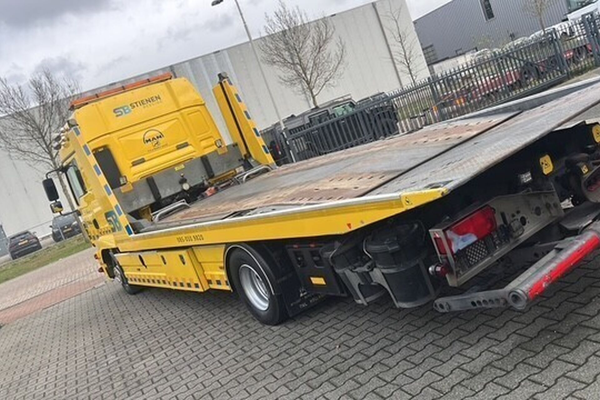 man_2026-02-22-212418_vbux