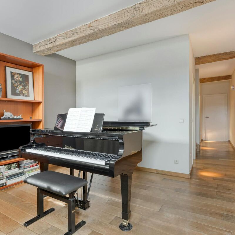 3f0c8f81-065d-46d7-ae7c-402532ec986a