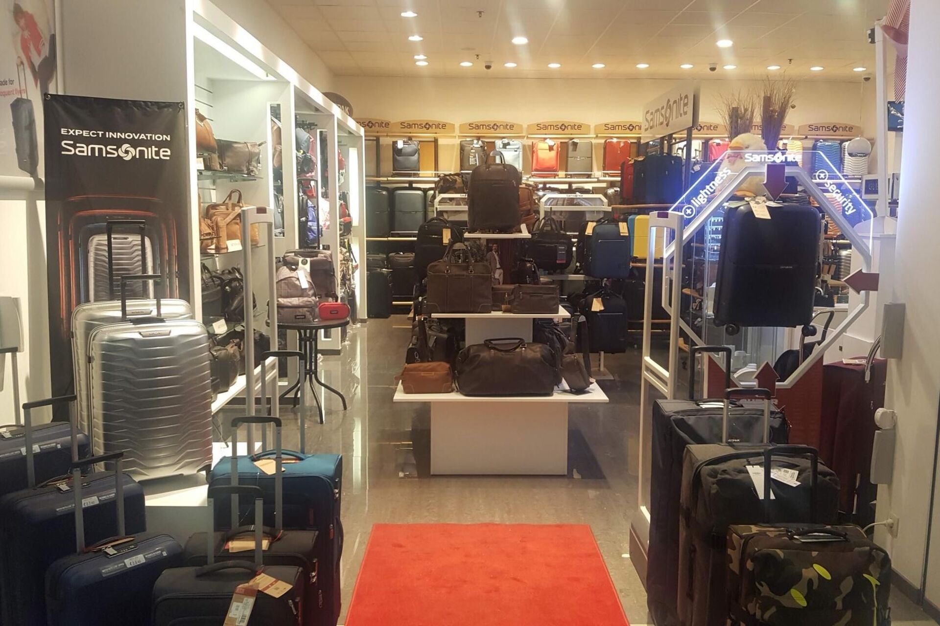 Magasin vue de gauche EG2