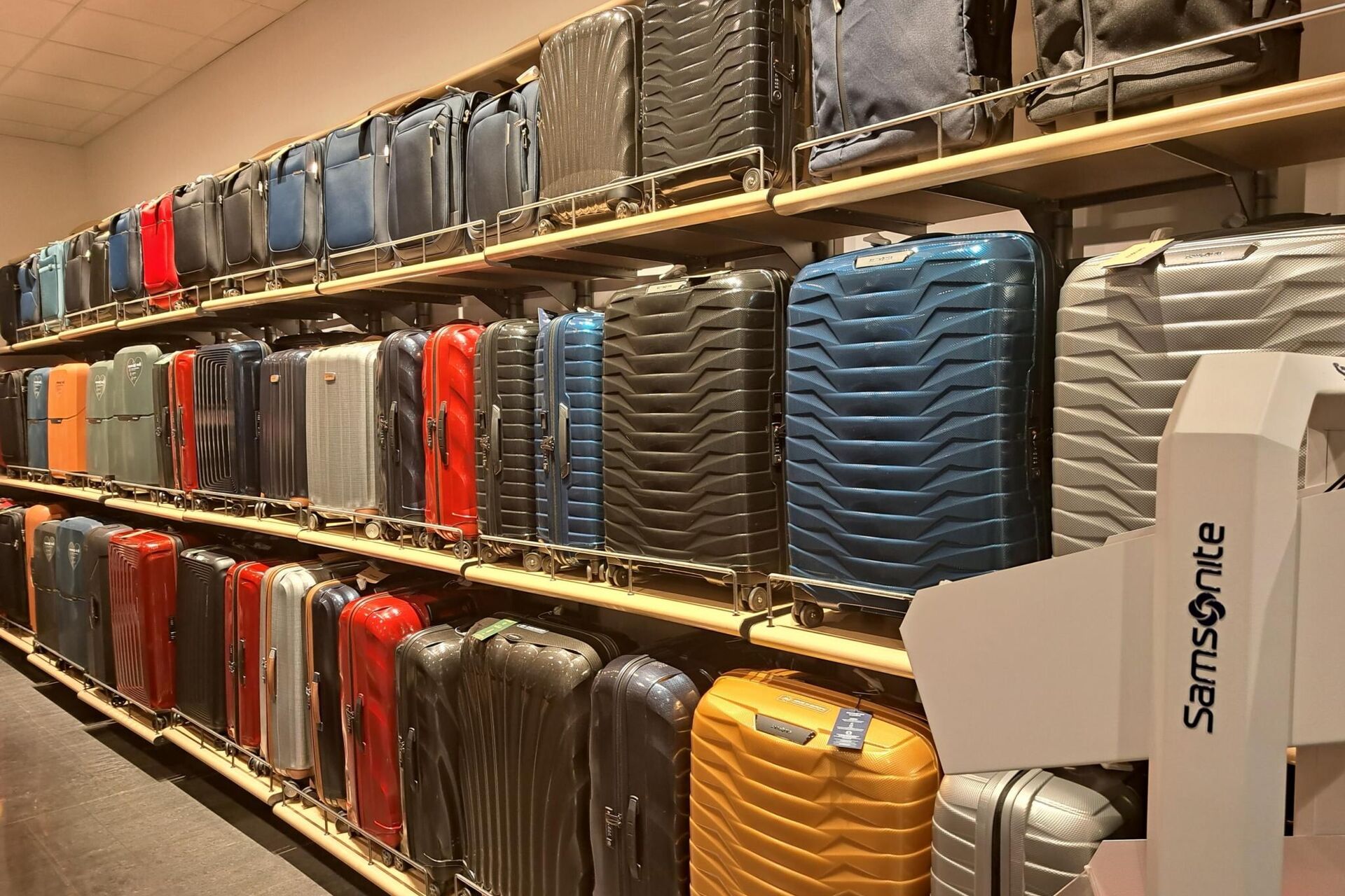 20230329_120356 RAYON BAGAGE S4