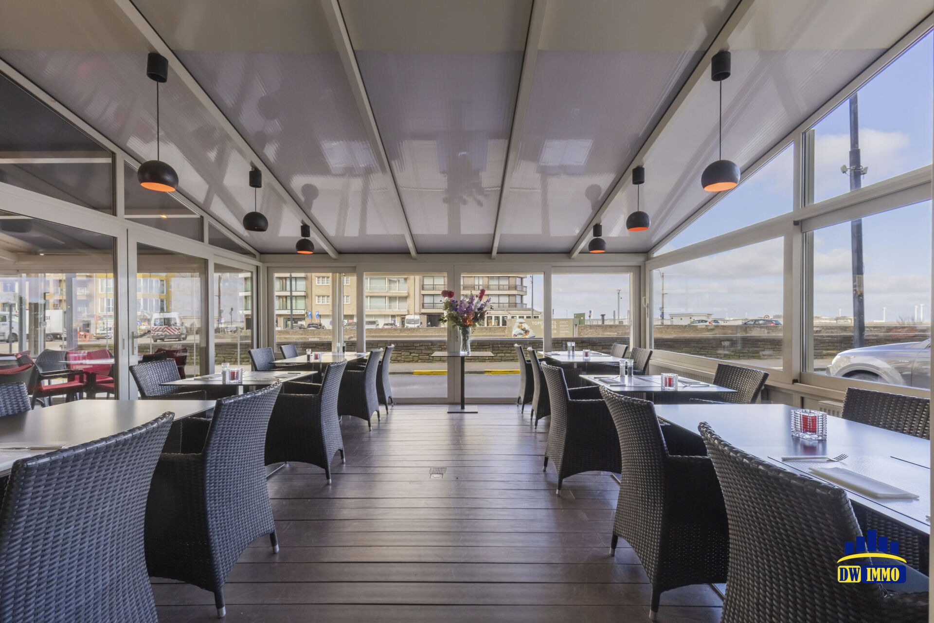 Logo - Heldenplein 19, 8301 Knokke-Heist-0001