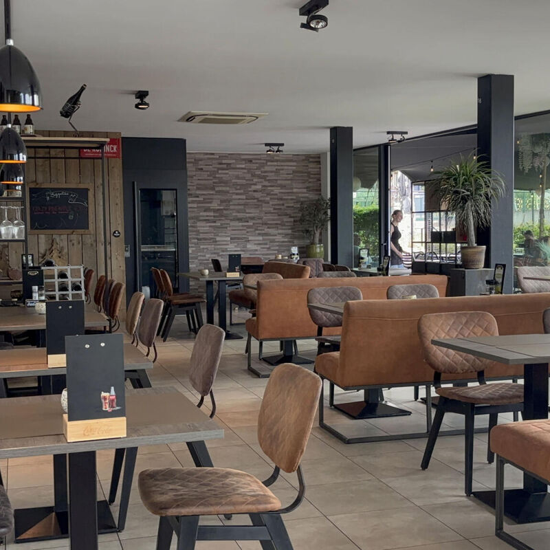 restaurant img (2)