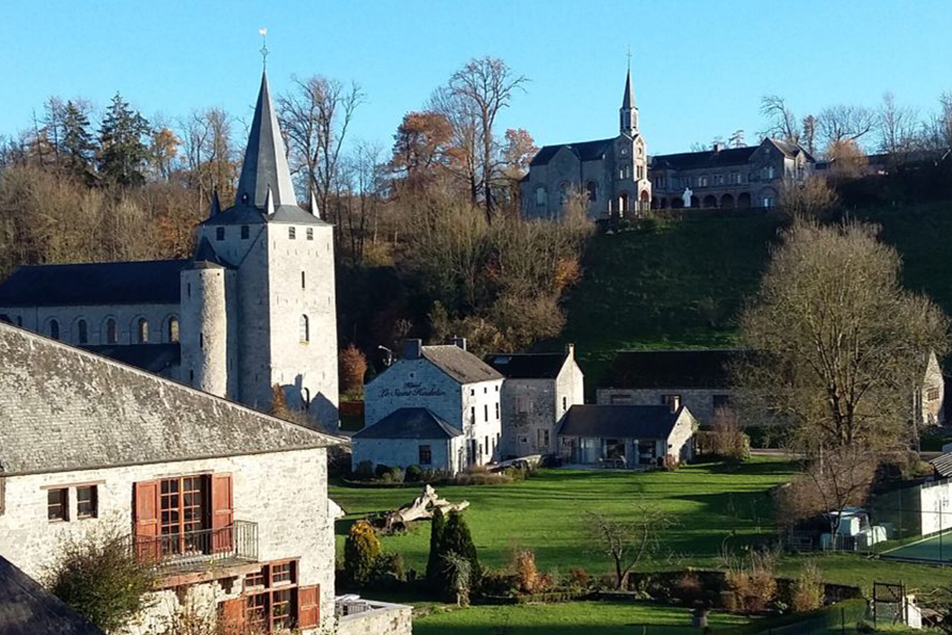 22ff1a3f1e15a9bba2a7435852647bea