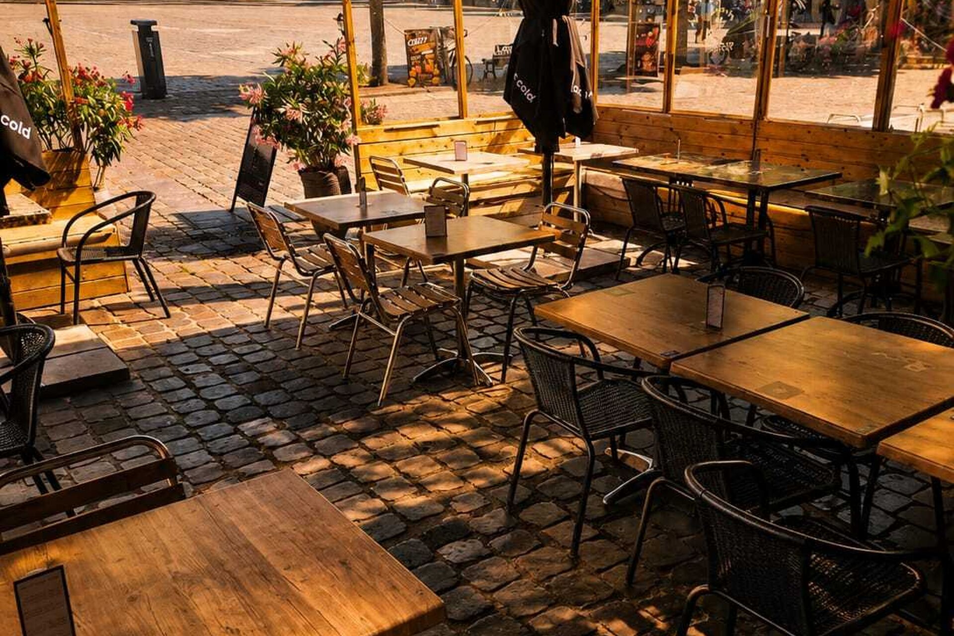 09d5e2a9-2278-498e-bda8-feb8ac9adc14