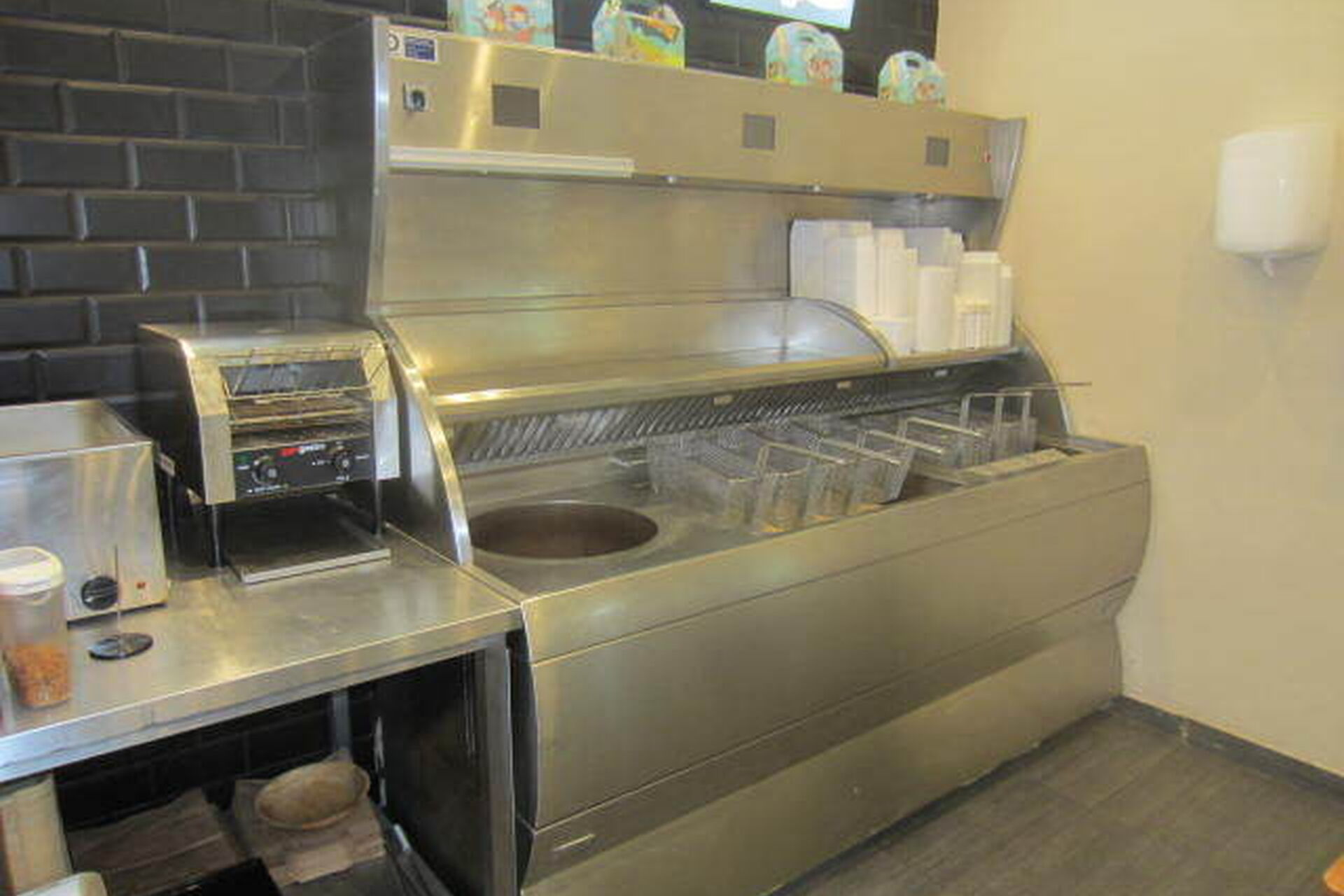 56709fa2d9f7750e711782905977c6c4