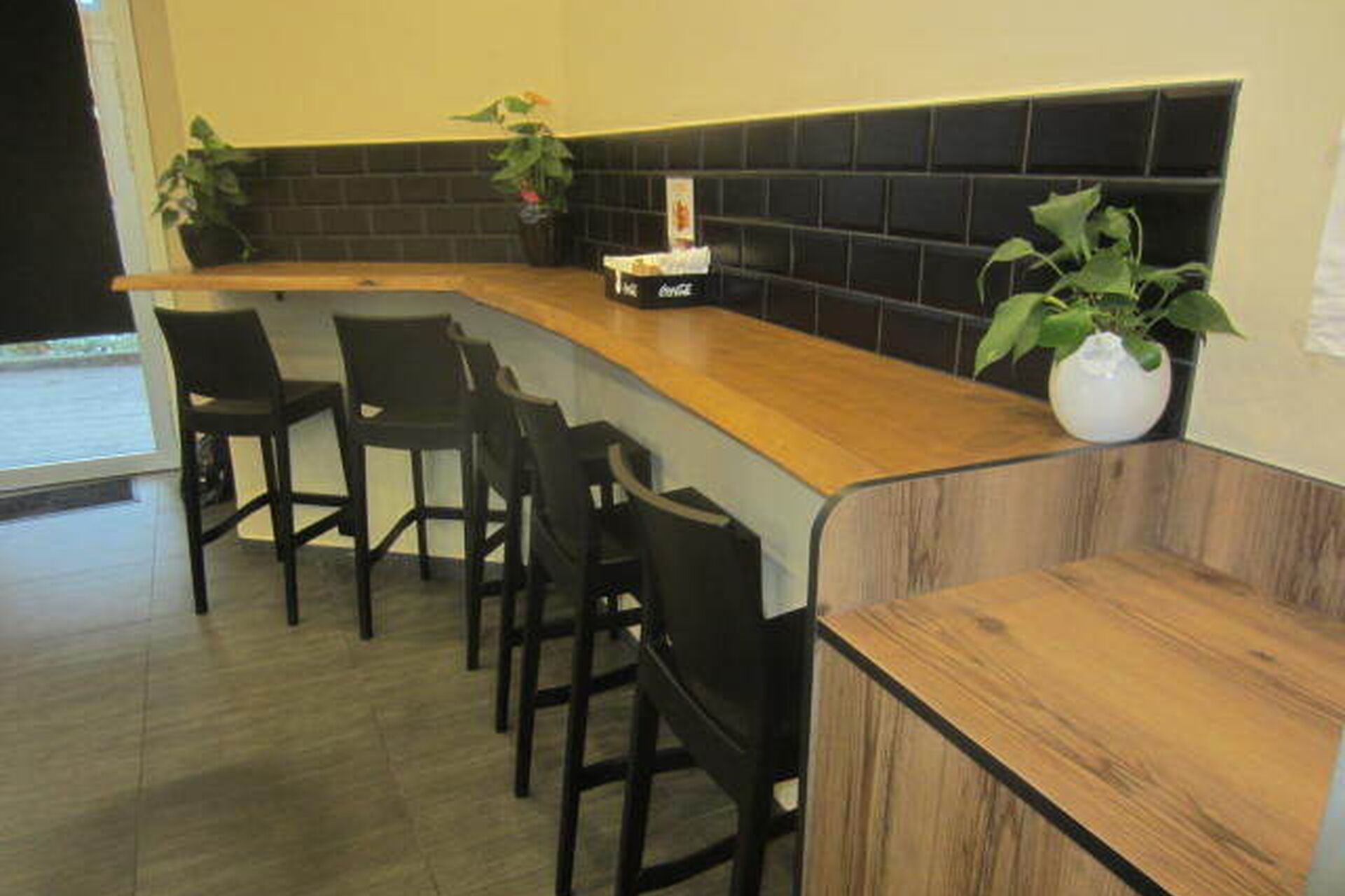 180a189b4554f0eb7a2fa68c89825048