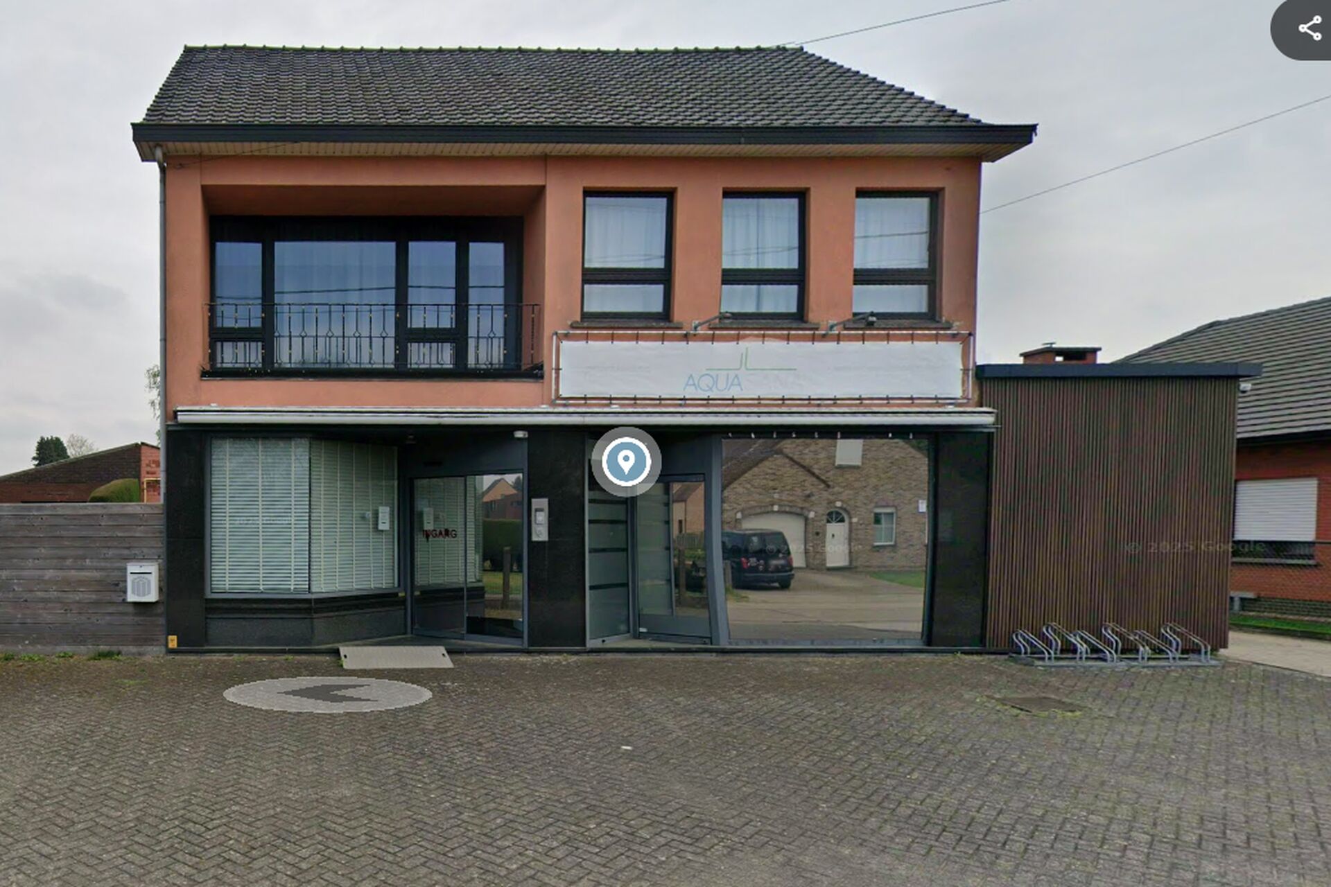 gebouw dennenstraat