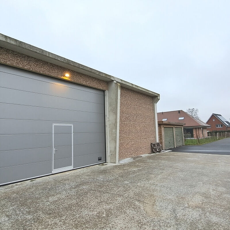 Cfd42a282139fc9819944b8986b51cf9