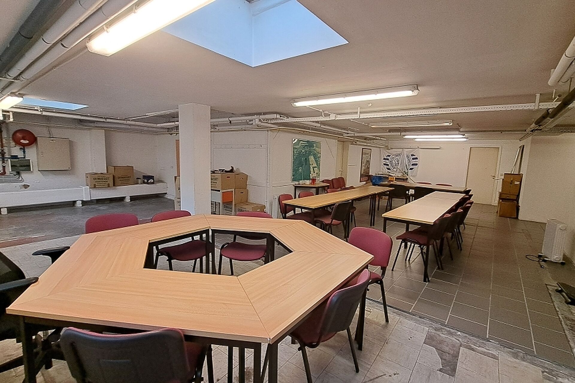 B56501497de92e88117e9fb653d94052