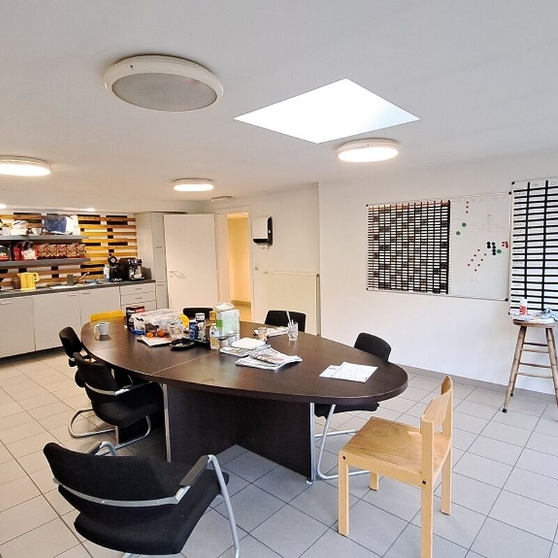 B8827f21eb5542e9683ac9b8f7432063