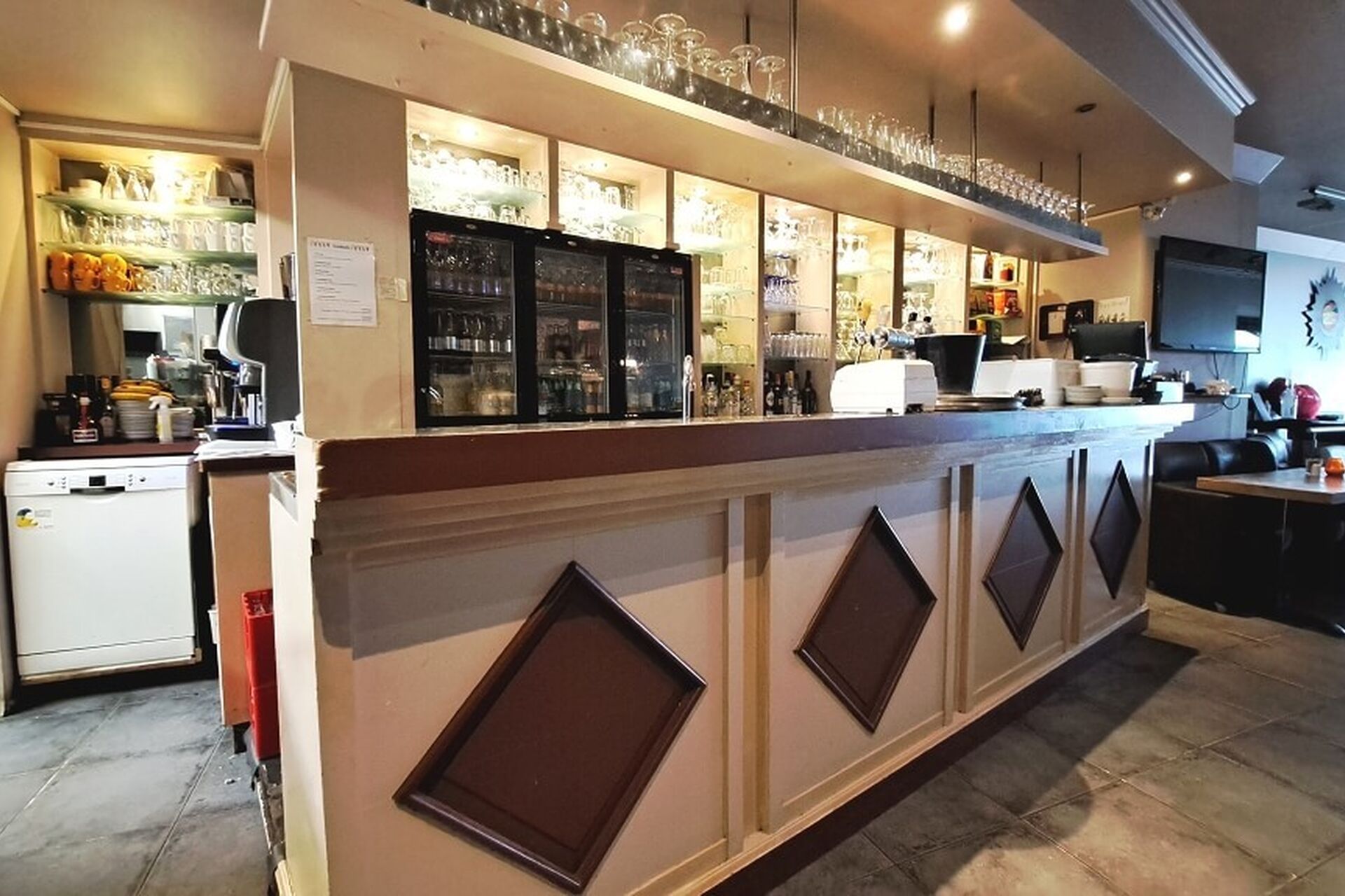 F36d83e9d285012328c8c3ab4ff5e039