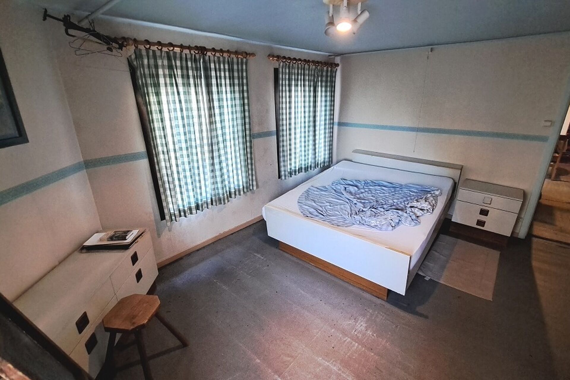 F535b30fdb8a1fc204eb0f12cab99984