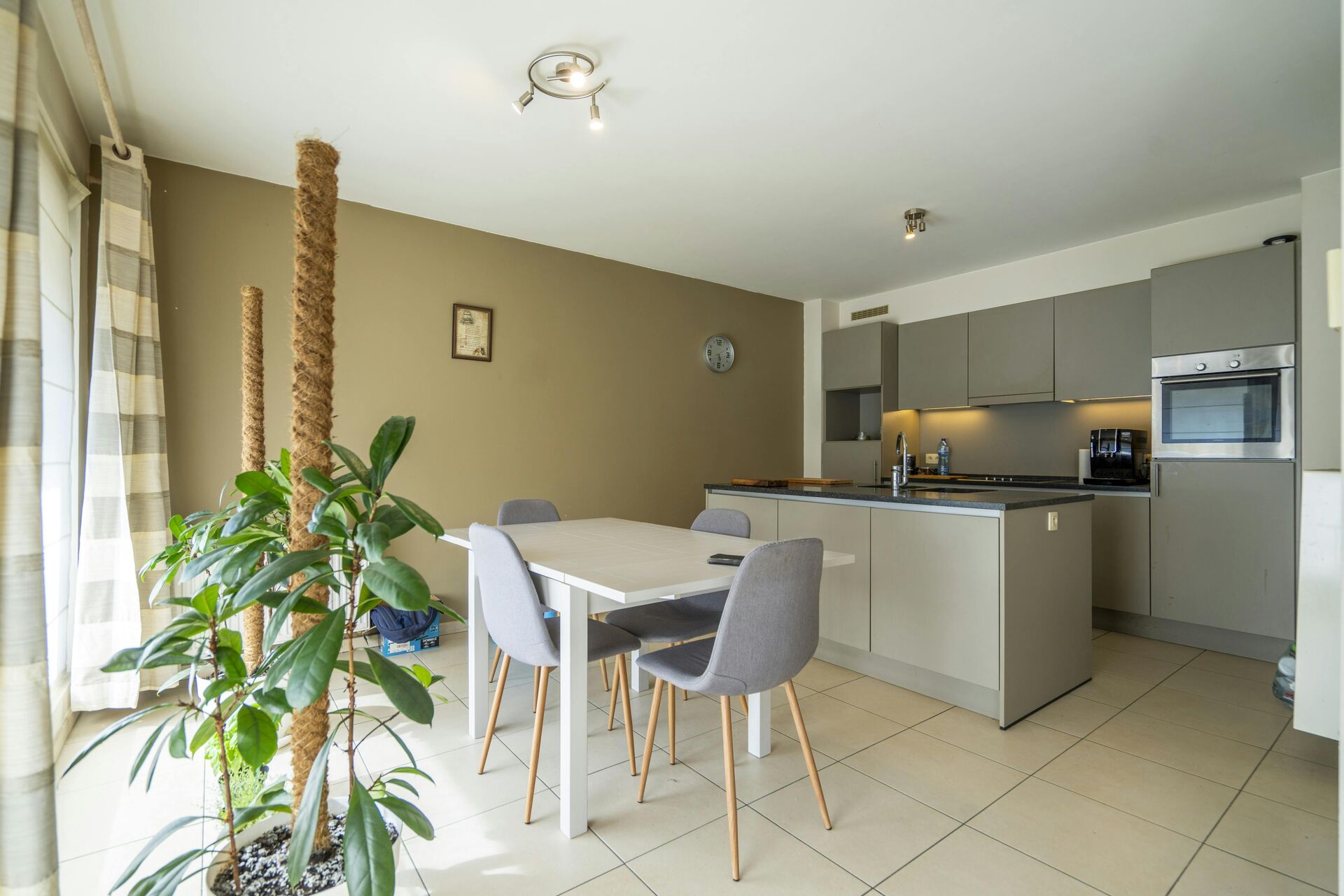 F97096bc6fea7fb80b6ce17b6320c2e9