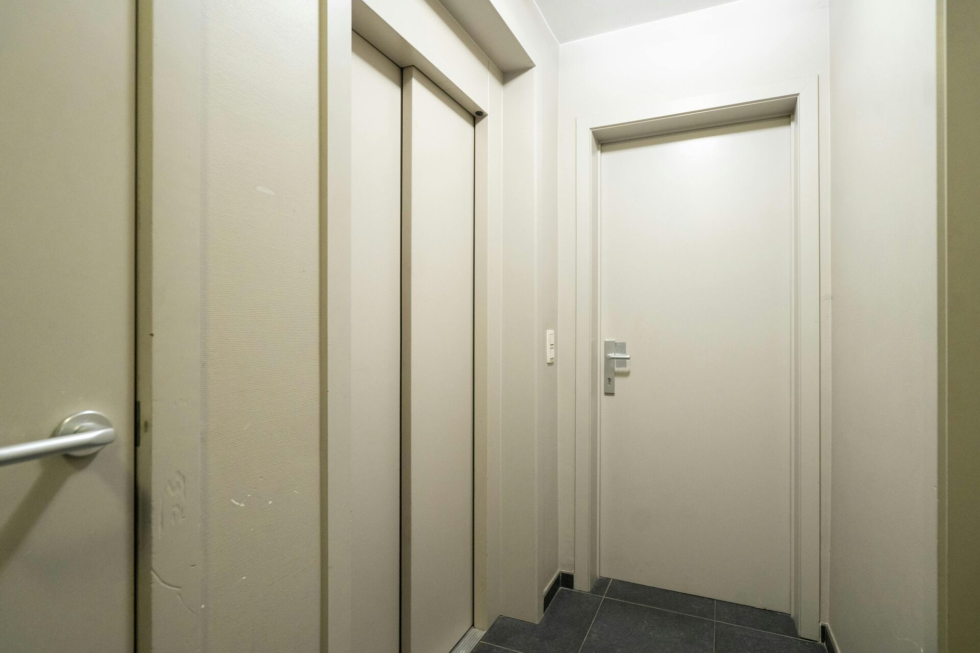 5d61f5600401295a3f41258955261f91