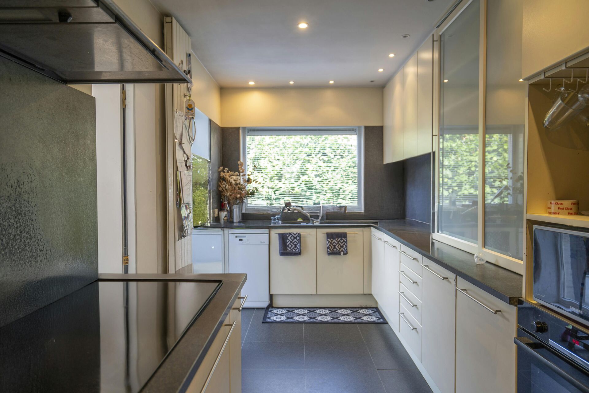 81f3fe728972b9d7457177a14298e9cc