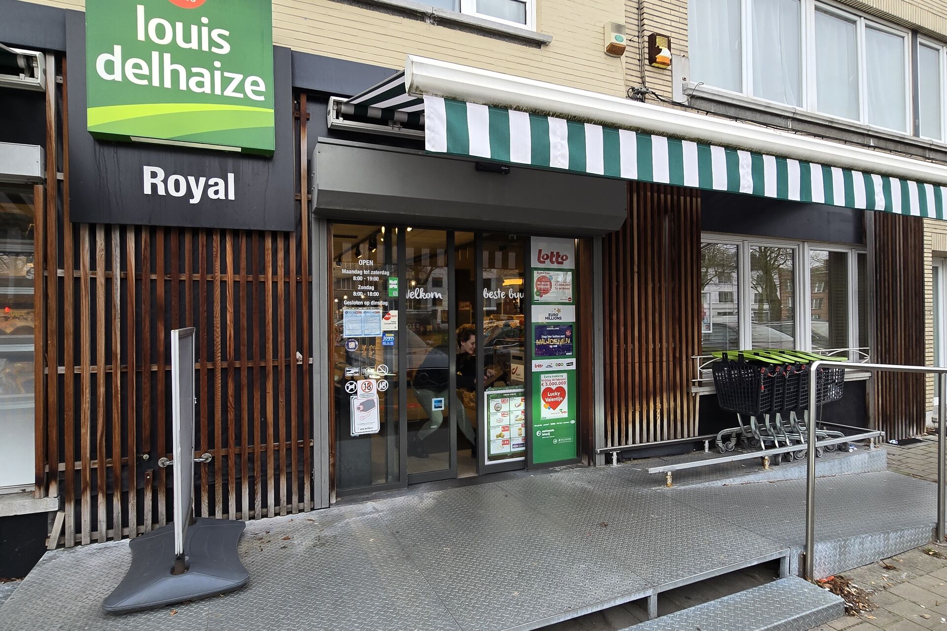 9cb1b65e683db7a3d214cb3e30aa99da