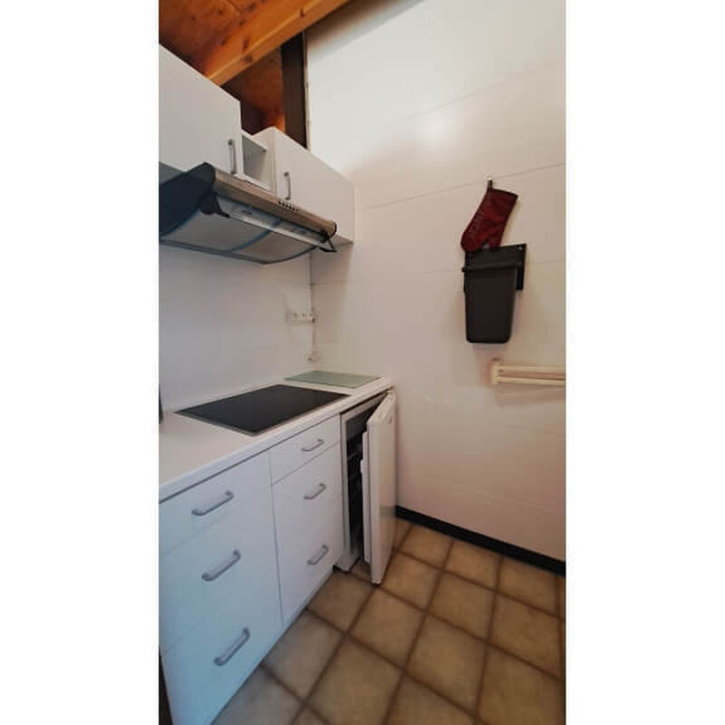 72ac1d3aca30438b57db947e6e4a8b98