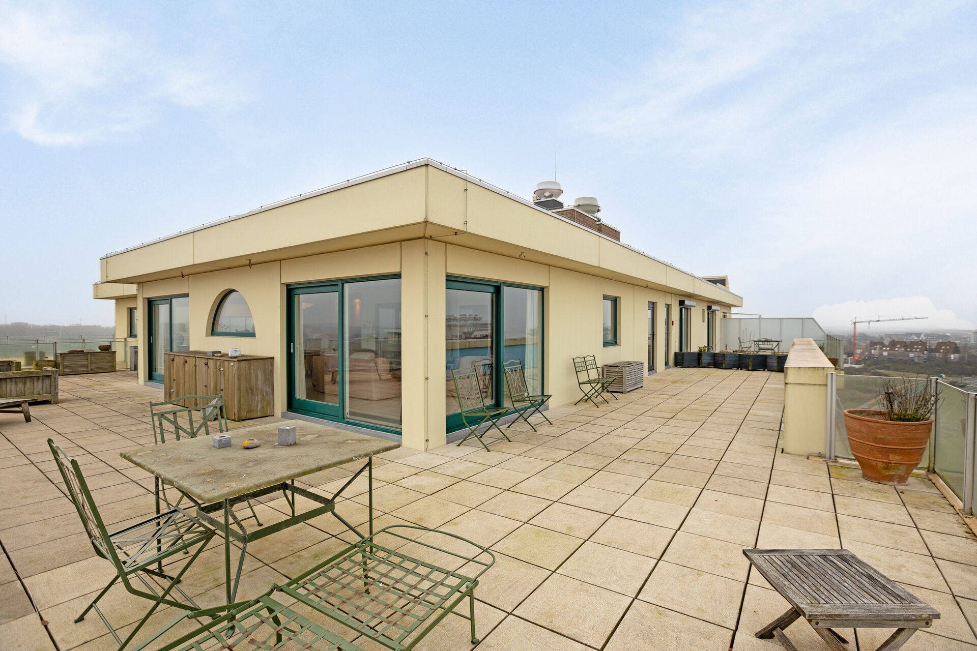 93e8d4c1d81c10ceeb7f1ced40c3935a