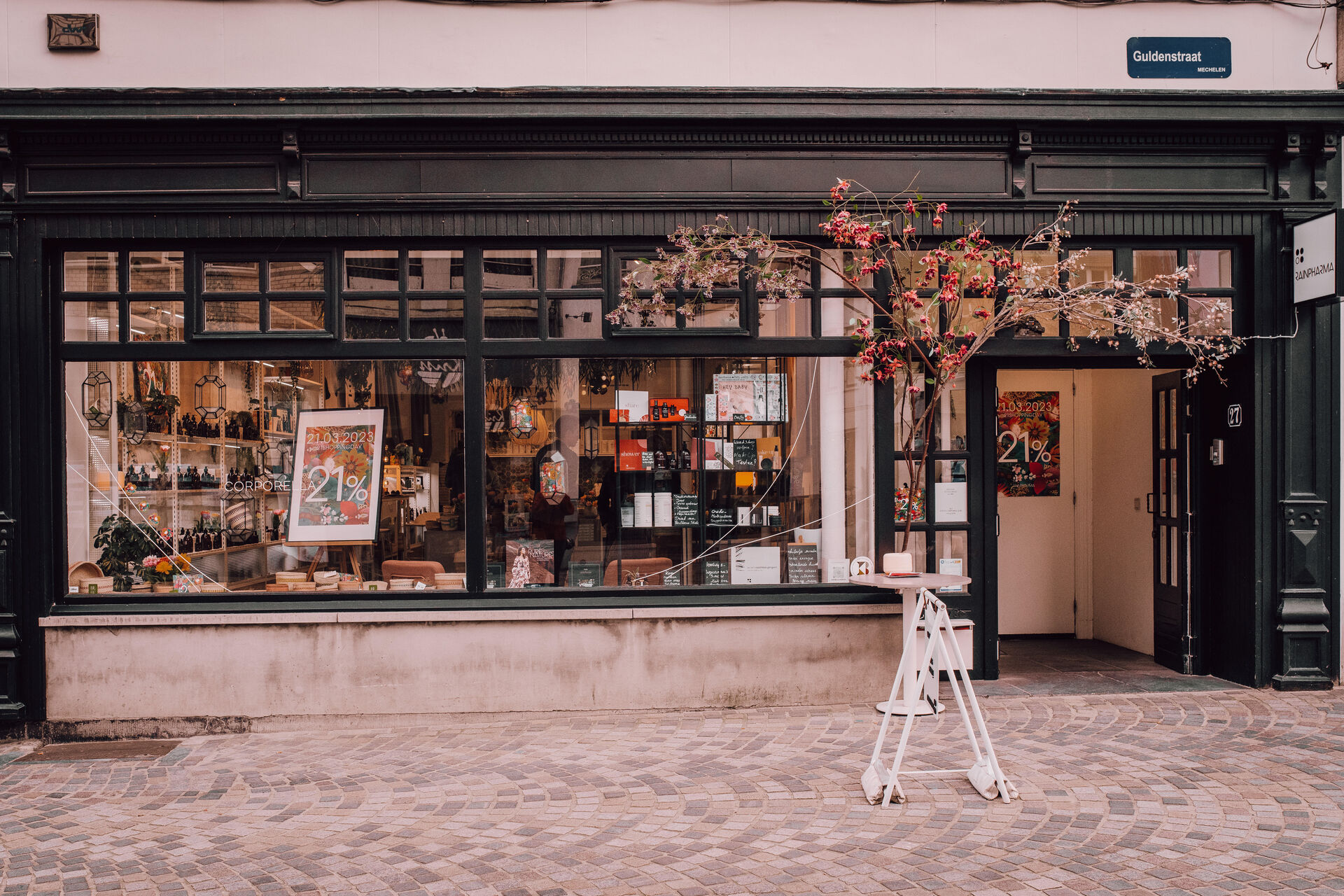 Corporella Mechelen1
