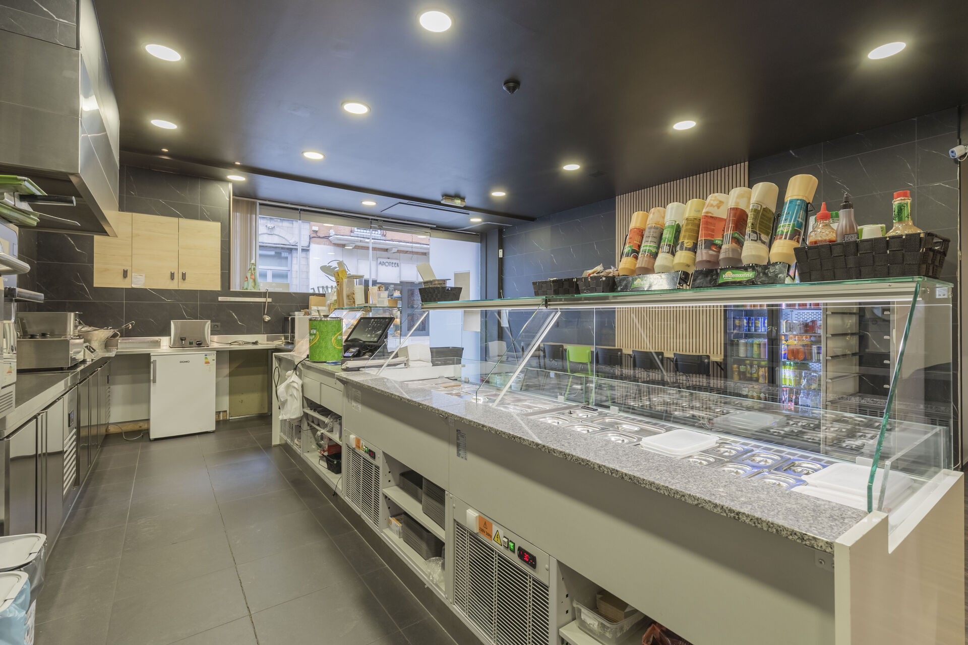 LR Marktstraat 51 8870 Izegem 009