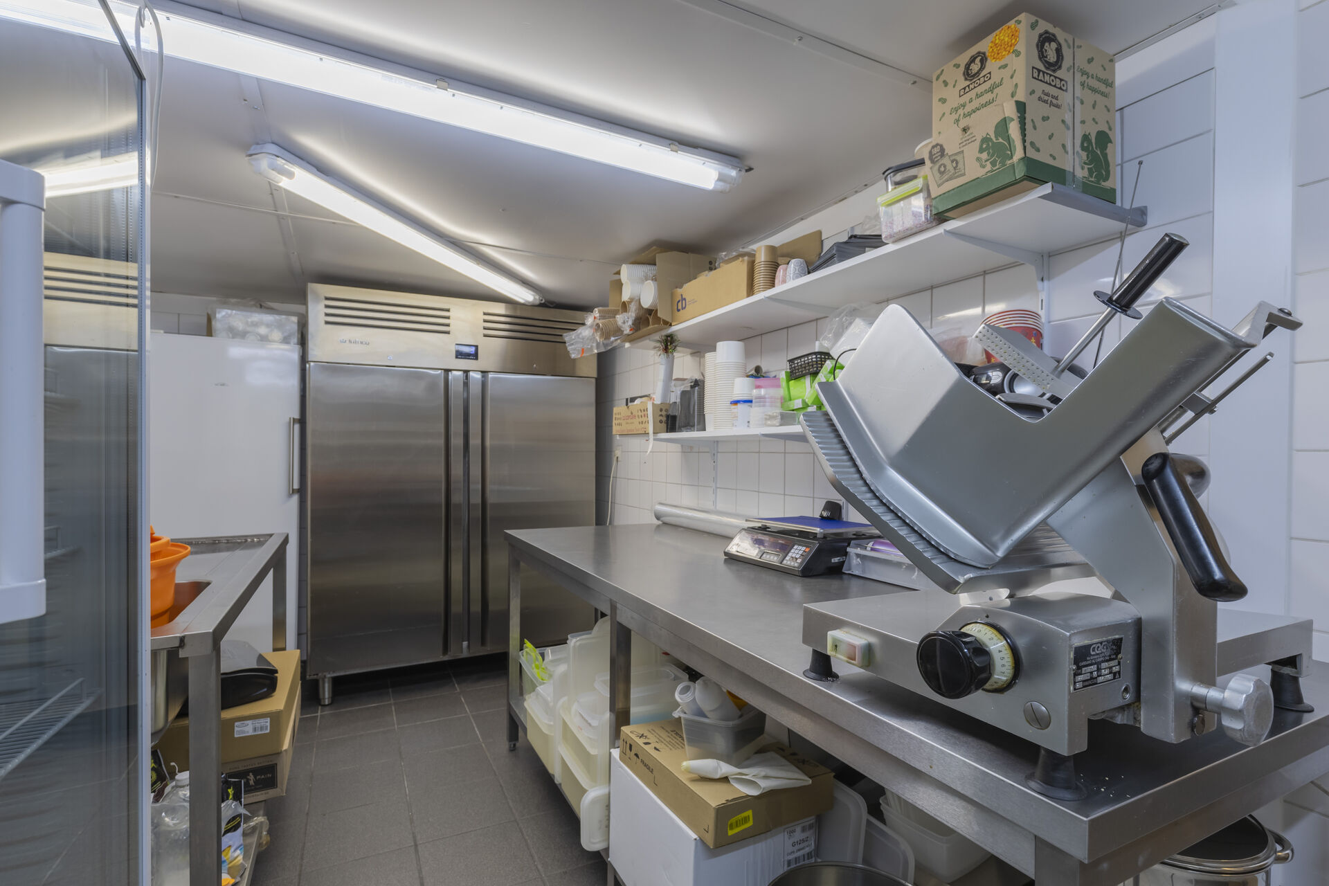 LR Marktstraat 51 8870 Izegem 014