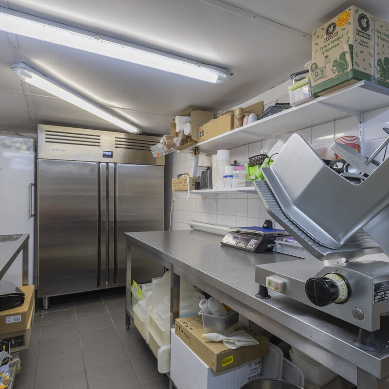 LR Marktstraat 51 8870 Izegem 014