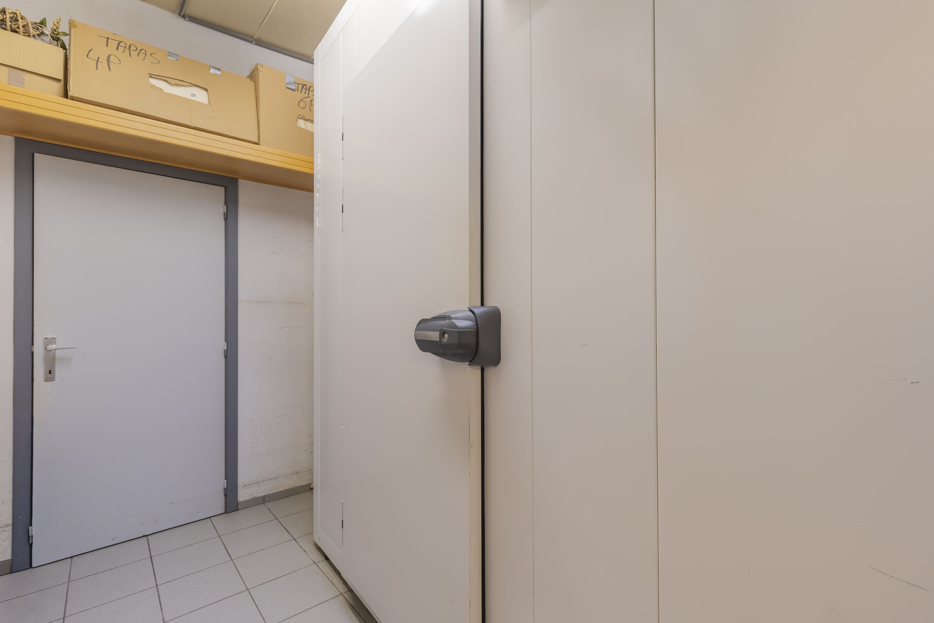 LR Marktstraat 51 8870 Izegem 015