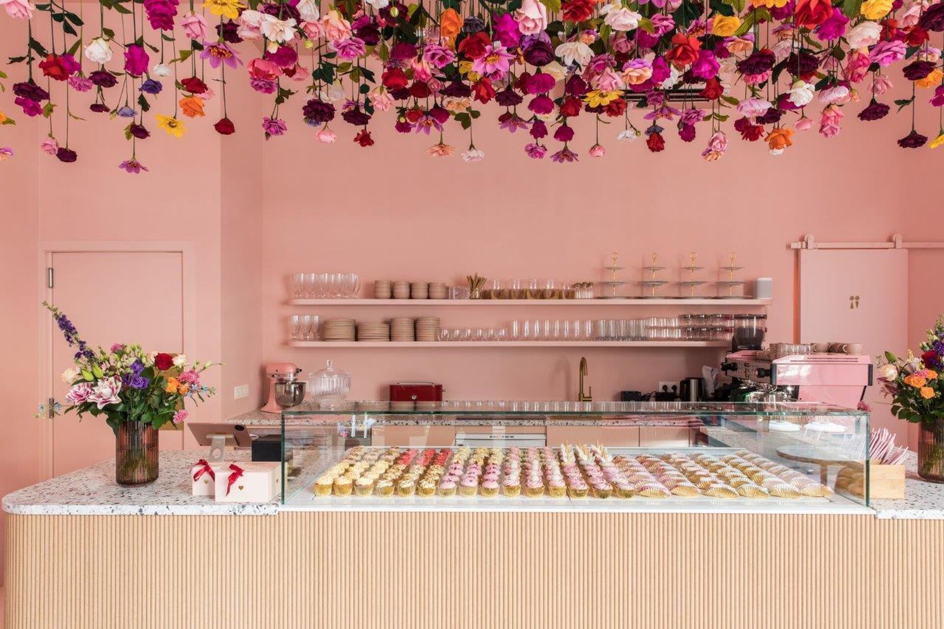 Cd6d1584efe9cc18385aa94e6e4d9f95 2025 09 08 134839 hqbz