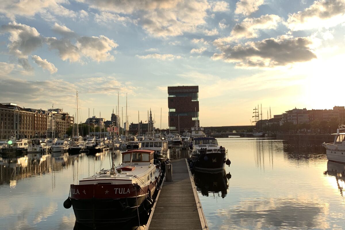 E3138cd9567fc6f927f7a0c145fa2d8b