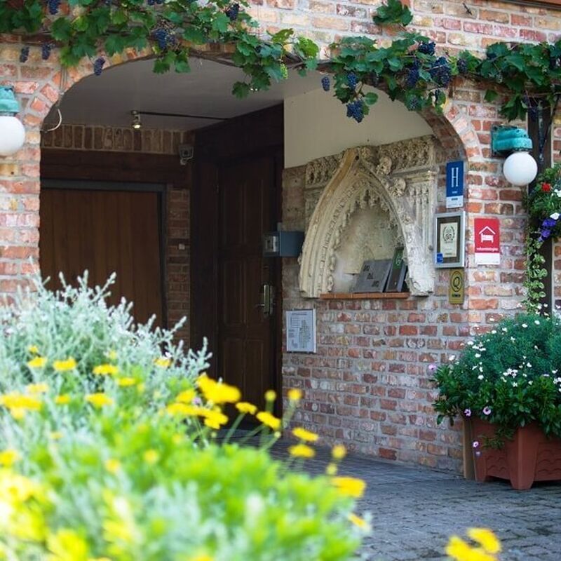 06c2c4f2c02ba74759e481386e8f30c3