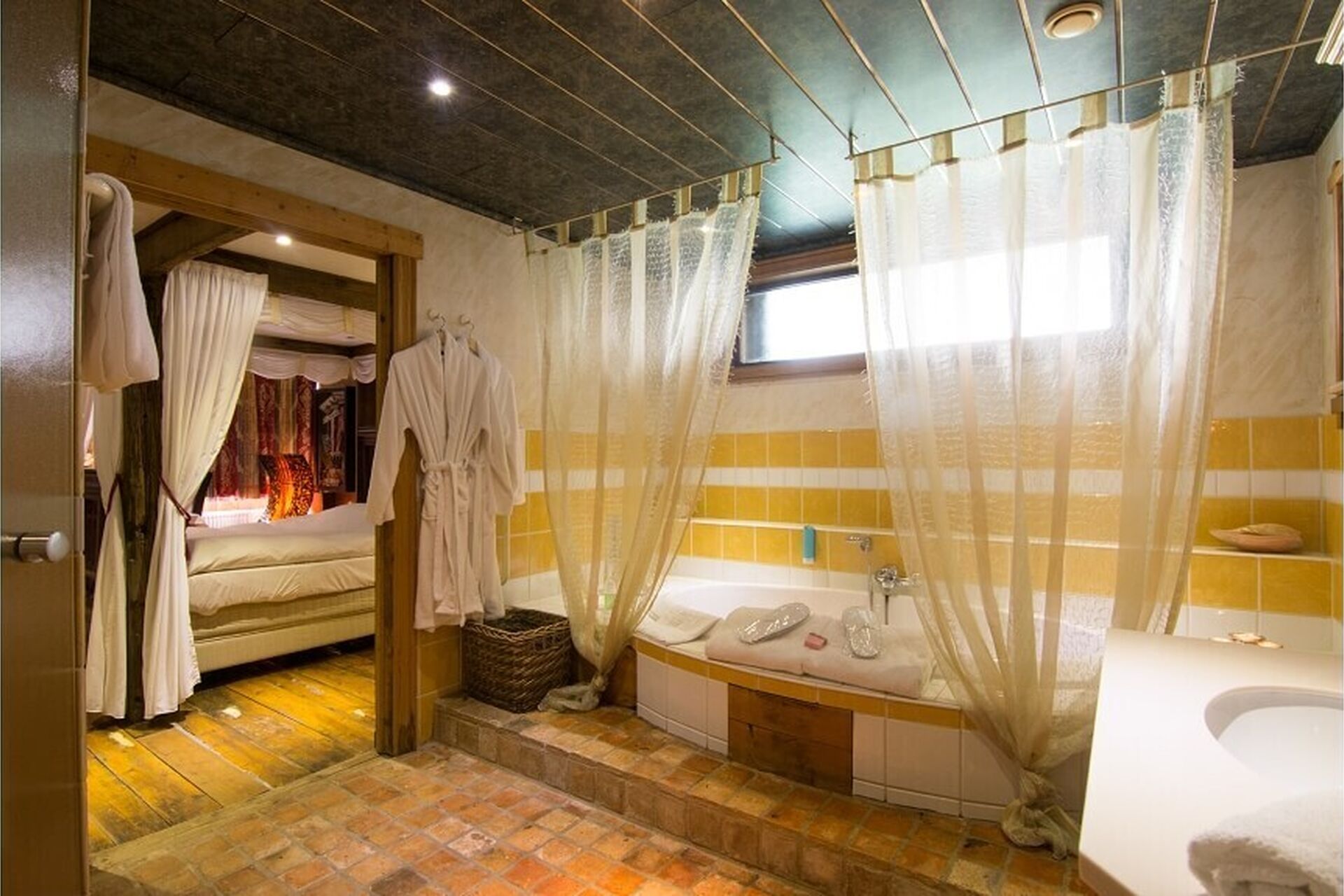 D7331275f5a912b148821ab61c4db4d6