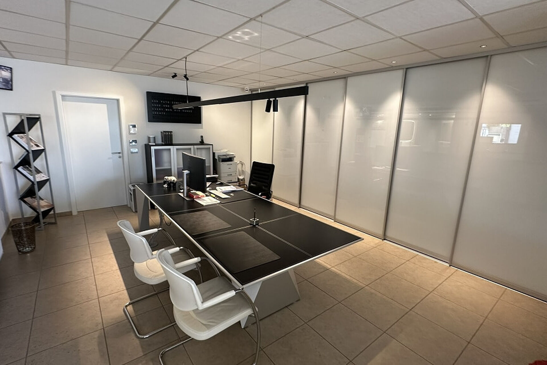 F456465c82a3967bb8469ddff1052962