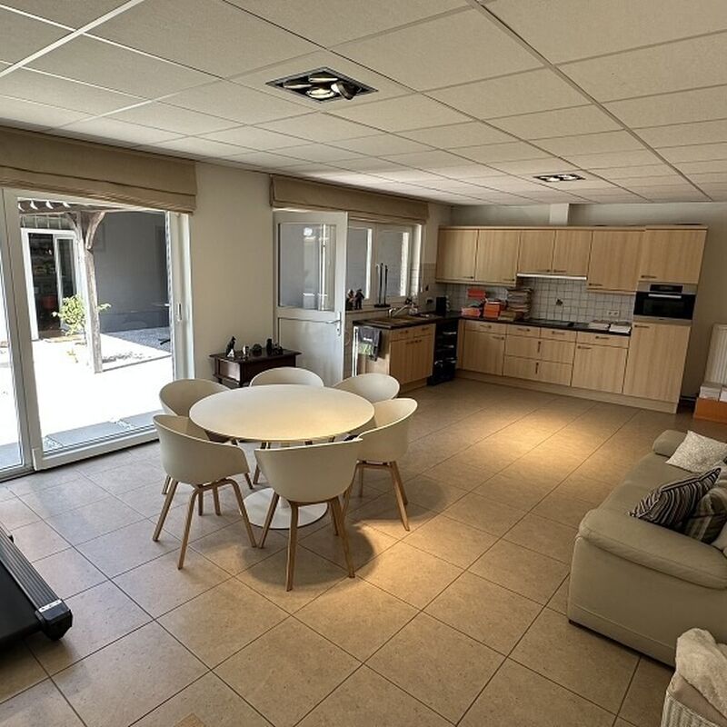 2705e064be81dc91892ef3664d42c064