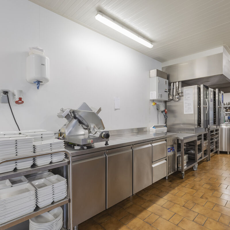 LR Geraardsbergsesteenweg 260 9400 Ninove 014